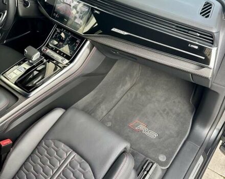 Сірий Ауді RS Q8, об'ємом двигуна 4 л та пробігом 27 тис. км за 121700 $, фото 17 на Automoto.ua