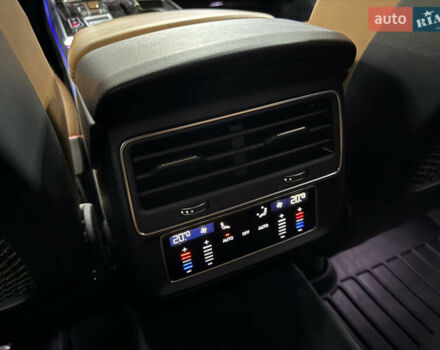 Серый Ауди RS Q8, объемом двигателя 4 л и пробегом 63 тыс. км за 92000 $, фото 26 на Automoto.ua