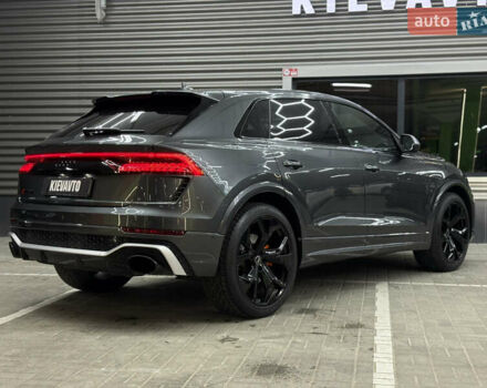 Серый Ауди RS Q8, объемом двигателя 4 л и пробегом 63 тыс. км за 92000 $, фото 8 на Automoto.ua