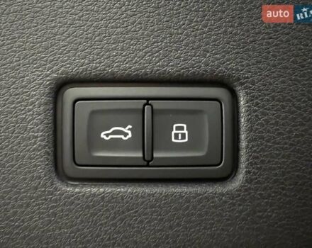 Сірий Ауді RS Q8, об'ємом двигуна 4 л та пробігом 1 тис. км за 139500 $, фото 72 на Automoto.ua
