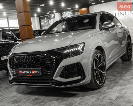 Ауді RS Q8 2023 у Одесі на Automoto.ua Сірий Ауді RS Q8, об'ємом двигуна 4 л та пробігом 15 тис. км за 118500 $, фото 35 на Automoto.ua