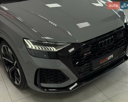 Сірий Ауді RS Q8, об'ємом двигуна 4 л та пробігом 1 тис. км за 139500 $, фото 14 на Automoto.ua