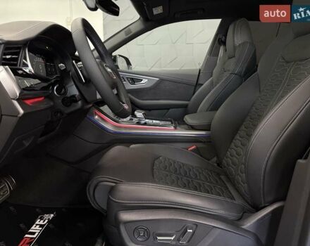 Сірий Ауді RS Q8, об'ємом двигуна 4 л та пробігом 1 тис. км за 139500 $, фото 50 на Automoto.ua
