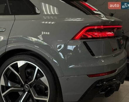 Сірий Ауді RS Q8, об'ємом двигуна 4 л та пробігом 1 тис. км за 139500 $, фото 27 на Automoto.ua