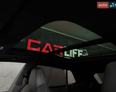 Сірий Ауді RS Q8, об'ємом двигуна 4 л та пробігом 1 тис. км за 139500 $, фото 49 на Automoto.ua