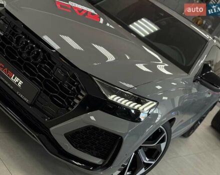 Сірий Ауді RS Q8, об'ємом двигуна 4 л та пробігом 1 тис. км за 139500 $, фото 7 на Automoto.ua