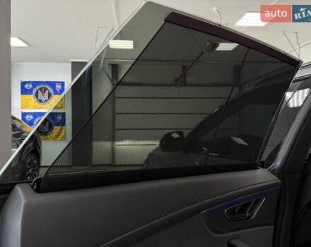 Сірий Ауді RS Q8, об'ємом двигуна 4 л та пробігом 1 тис. км за 139500 $, фото 57 на Automoto.ua