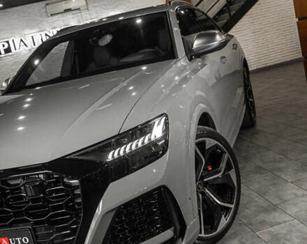 Ауді RS Q8 2023 у Одесі на Automoto.ua Сірий Ауді RS Q8, об'ємом двигуна 4 л та пробігом 15 тис. км за 118500 $, фото 8 на Automoto.ua