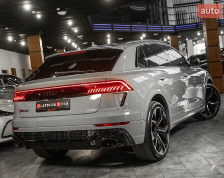 Ауді RS Q8 2023 у Одесі на Automoto.ua Сірий Ауді RS Q8, об'ємом двигуна 4 л та пробігом 15 тис. км за 118500 $, фото 5 на Automoto.ua