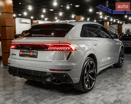 Ауді RS Q8 2023 у Одесі на Automoto.ua Сірий Ауді RS Q8, об'ємом двигуна 4 л та пробігом 15 тис. км за 118500 $, фото 29 на Automoto.ua