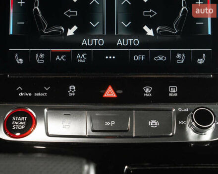 Ауді RS Q8 2023 у Одесі на Automoto.ua Сірий Ауді RS Q8, об'ємом двигуна 4 л та пробігом 15 тис. км за 118500 $, фото 55 на Automoto.ua