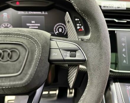 Сірий Ауді RS Q8, об'ємом двигуна 4 л та пробігом 25 тис. км за 145000 $, фото 41 на Automoto.ua