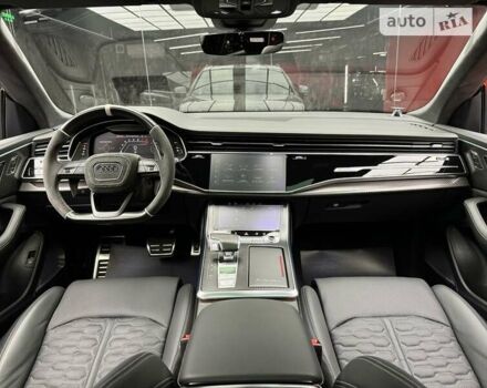 Сірий Ауді RS Q8, об'ємом двигуна 4 л та пробігом 25 тис. км за 145000 $, фото 46 на Automoto.ua