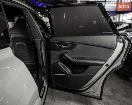 Сірий Ауді RS Q8, об'ємом двигуна 4 л та пробігом 15 тис. км за 122000 $, фото 91 на Automoto.ua