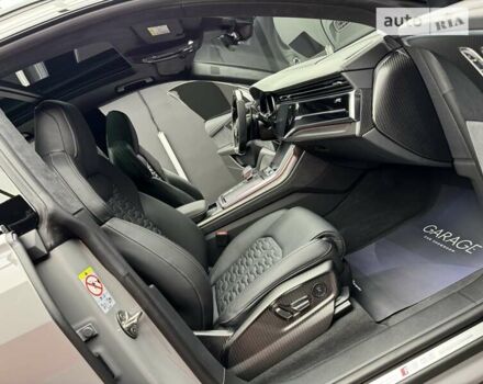 Сірий Ауді RS Q8, об'ємом двигуна 4 л та пробігом 25 тис. км за 145000 $, фото 70 на Automoto.ua