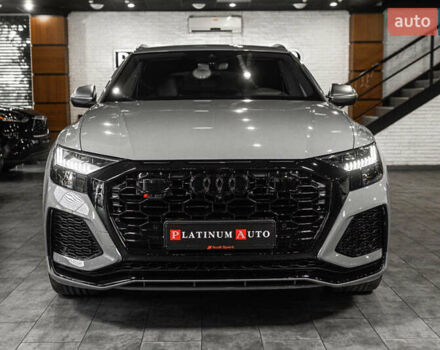Ауді RS Q8 2023 у Одесі на Automoto.ua Сірий Ауді RS Q8, об'ємом двигуна 4 л та пробігом 15 тис. км за 118500 $, фото 39 на Automoto.ua