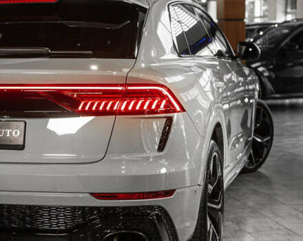 Сірий Ауді RS Q8, об'ємом двигуна 4 л та пробігом 15 тис. км за 122000 $, фото 2 на Automoto.ua