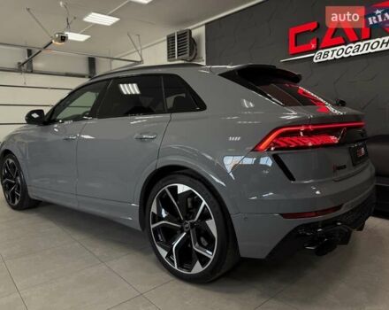 Сірий Ауді RS Q8, об'ємом двигуна 4 л та пробігом 1 тис. км за 139500 $, фото 32 на Automoto.ua