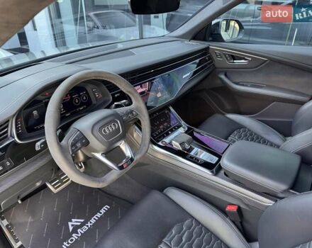 Серый Ауди RS Q8, объемом двигателя 4 л и пробегом 27 тыс. км за 126900 $, фото 9 на Automoto.ua