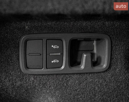 Ауді RS Q8 2023 у Одесі на Automoto.ua Сірий Ауді RS Q8, об'ємом двигуна 4 л та пробігом 15 тис. км за 118500 $, фото 86 на Automoto.ua