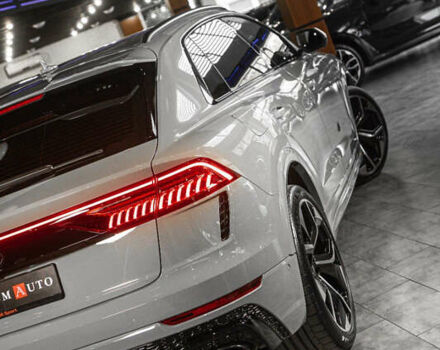 Ауді RS Q8 2023 у Одесі на Automoto.ua Сірий Ауді RS Q8, об'ємом двигуна 4 л та пробігом 15 тис. км за 118500 $, фото 1 на Automoto.ua