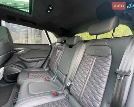 Серый Ауди RS Q8, объемом двигателя 4 л и пробегом 27 тыс. км за 128900 $, фото 91 на Automoto.ua