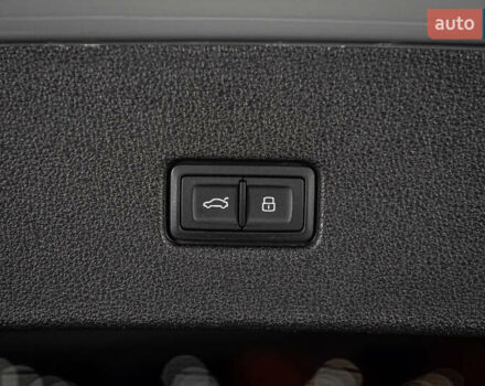 Ауді RS Q8 2023 у Одесі на Automoto.ua Сірий Ауді RS Q8, об'ємом двигуна 4 л та пробігом 15 тис. км за 118500 $, фото 87 на Automoto.ua