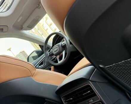 Серый Ауди RS Q8, объемом двигателя 4 л и пробегом 6 тыс. км за 139999 $, фото 5 на Automoto.ua