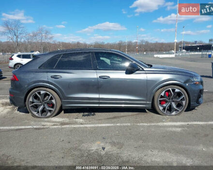 Серый Ауди RS Q8, объемом двигателя 4 л и пробегом 2 тыс. км за 65000 $, фото 3 на Automoto.ua