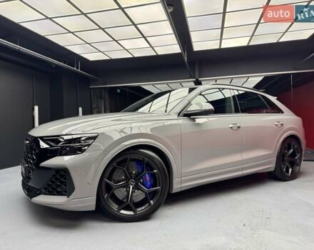 Серый Ауди RS Q8, объемом двигателя 4 л и пробегом 1 тыс. км за 185900 $, фото 5 на Automoto.ua