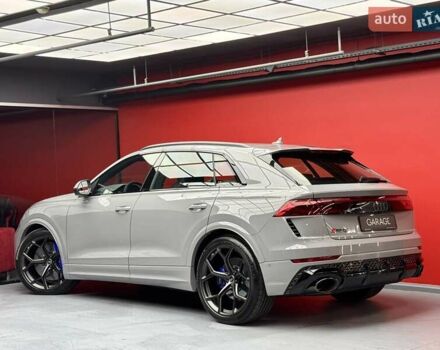 Сірий Ауді RS Q8, об'ємом двигуна 4 л та пробігом 1 тис. км за 179900 $, фото 29 на Automoto.ua
