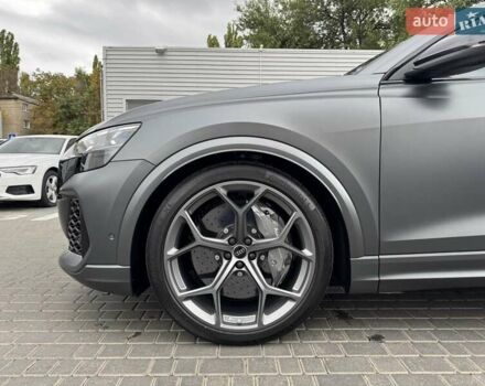 Серый Ауди RS Q8, объемом двигателя 4 л и пробегом 1 тыс. км за 164127 $, фото 8 на Automoto.ua