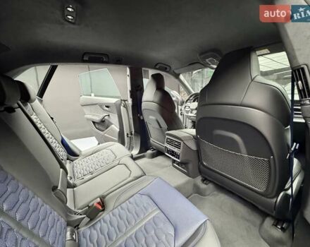 Серый Ауди RS Q8, объемом двигателя 4 л и пробегом 1 тыс. км за 185900 $, фото 60 на Automoto.ua