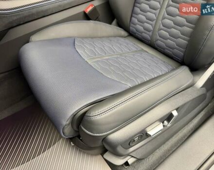 Сірий Ауді RS Q8, об'ємом двигуна 4 л та пробігом 1 тис. км за 179900 $, фото 35 на Automoto.ua