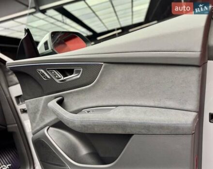 Сірий Ауді RS Q8, об'ємом двигуна 4 л та пробігом 1 тис. км за 179900 $, фото 64 на Automoto.ua