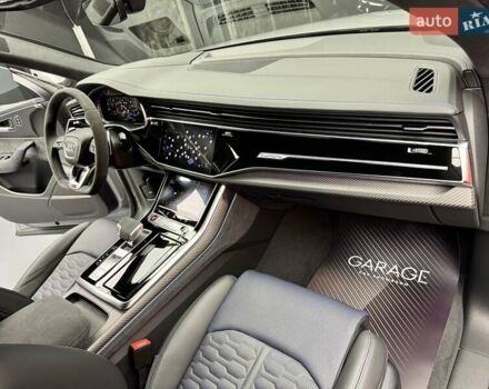 Сірий Ауді RS Q8, об'ємом двигуна 4 л та пробігом 1 тис. км за 179900 $, фото 69 на Automoto.ua