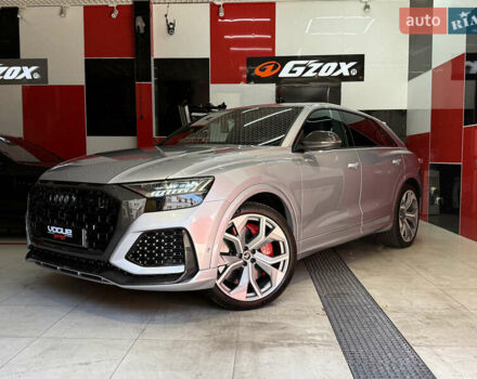 Сірий Ауді RS Q8, об'ємом двигуна 4 л та пробігом 95 тис. км за 88000 $, фото 1 на Automoto.ua