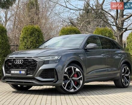 Сірий Ауді RS Q8, об'ємом двигуна 4 л та пробігом 86 тис. км за 89999 $, фото 1 на Automoto.ua