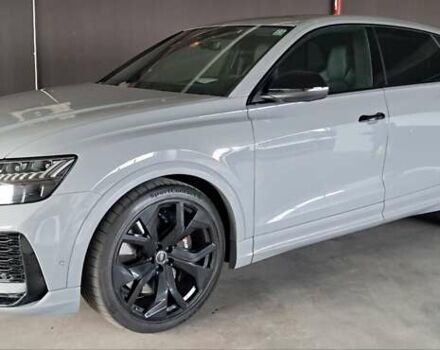 Серый Ауди RS Q8, объемом двигателя 4 л и пробегом 50 тыс. км за 100000 $, фото 1 на Automoto.ua