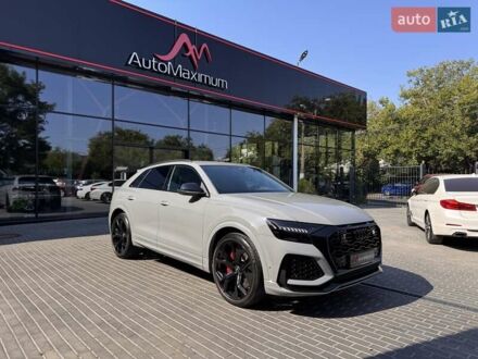 Ауди RS Q8 2023 в Одессе на Automoto.ua Серый Ауди RS Q8, объемом двигателя 4 л и пробегом 27 тыс. км за 126900 $, фото 1 на Automoto.ua
