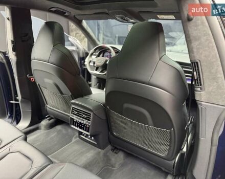 Синій Ауді RS Q8, об'ємом двигуна 4 л та пробігом 66 тис. км за 139900 $, фото 60 на Automoto.ua