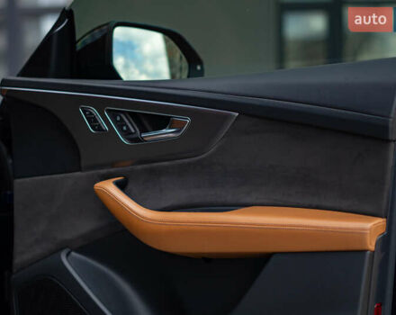 Синій Ауді RS Q8, об'ємом двигуна 4 л та пробігом 75 тис. км за 93000 $, фото 29 на Automoto.ua