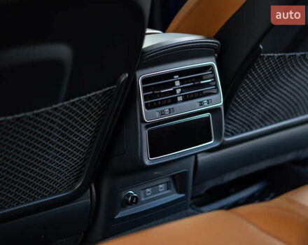 Синій Ауді RS Q8, об'ємом двигуна 4 л та пробігом 75 тис. км за 93000 $, фото 39 на Automoto.ua