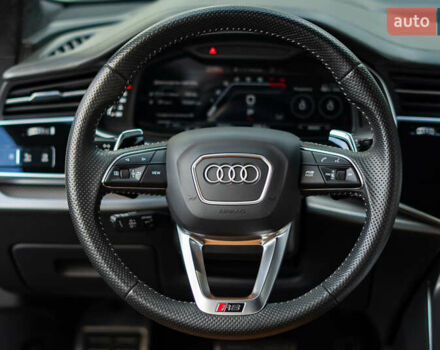 Синій Ауді RS Q8, об'ємом двигуна 4 л та пробігом 75 тис. км за 93000 $, фото 30 на Automoto.ua