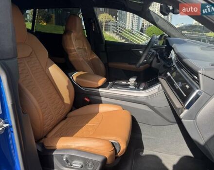 Синій Ауді RS Q8, об'ємом двигуна 4 л та пробігом 51 тис. км за 92500 $, фото 38 на Automoto.ua