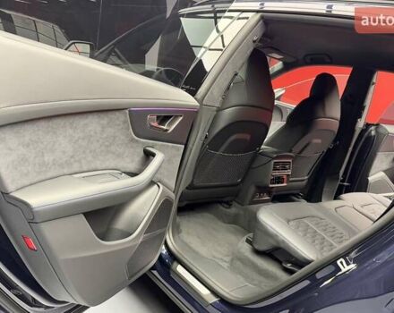 Синій Ауді RS Q8, об'ємом двигуна 4 л та пробігом 1 тис. км за 169900 $, фото 48 на Automoto.ua
