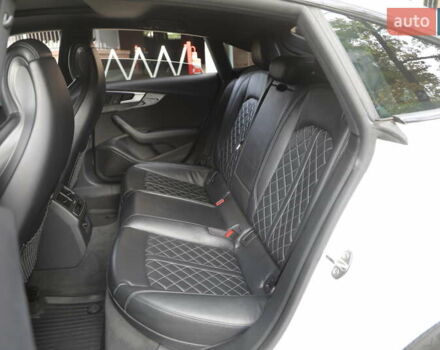 Белый Ауди S5 Sportback, объемом двигателя 3 л и пробегом 120 тыс. км за 34000 $, фото 8 на Automoto.ua
