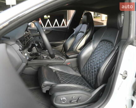 Белый Ауди S5 Sportback, объемом двигателя 3 л и пробегом 120 тыс. км за 34000 $, фото 7 на Automoto.ua