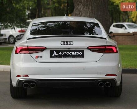 Белый Ауди S5 Sportback, объемом двигателя 3 л и пробегом 120 тыс. км за 34000 $, фото 4 на Automoto.ua