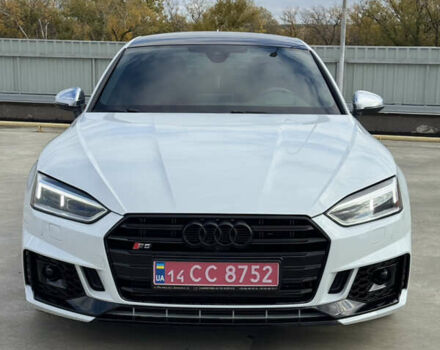 Белый Ауди S5 Sportback, объемом двигателя 3 л и пробегом 120 тыс. км за 33900 $, фото 2 на Automoto.ua